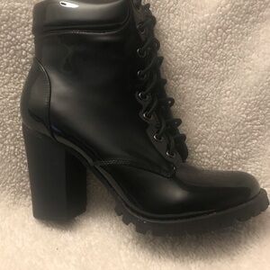 Black Patent Women's Lace-Up Ankle Boots